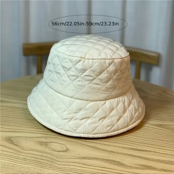 Quilted warm bucket hats - Picture 5 of 8